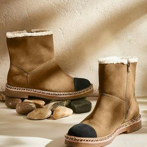 New in Box Vaneli “Karal” Faux Shearling Booties Size 9 MSRP $ 250